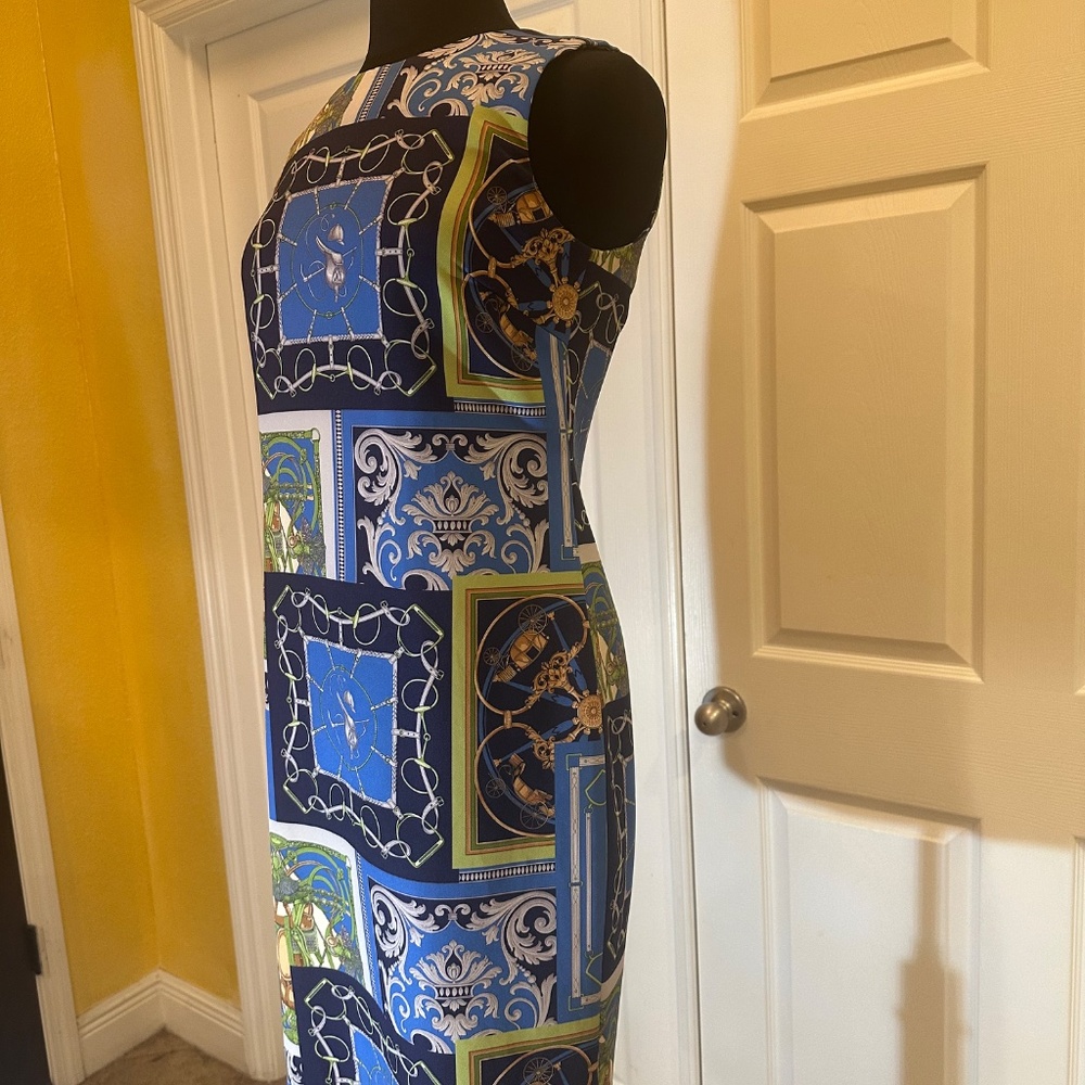 Dress - Picture 7 of 14